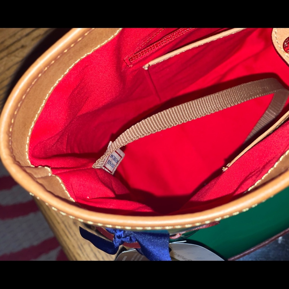 Dooney & Bourke Handbag 💚 - Picture 12 of 16
